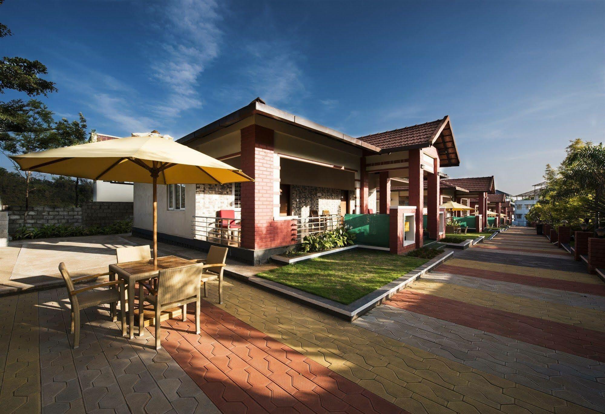 Woodstock Resorts Мадикери Екстериор снимка